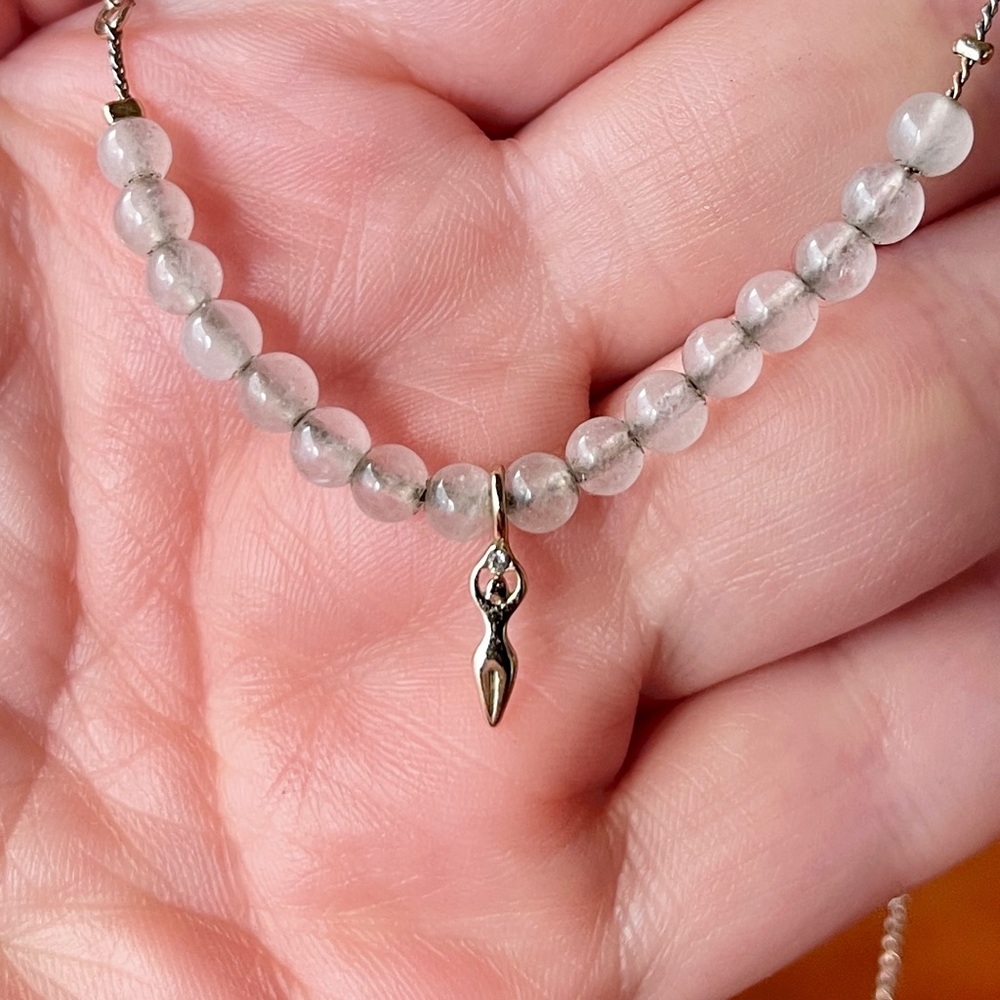 Micro Fertility Goddess Quartz Beaded Necklace